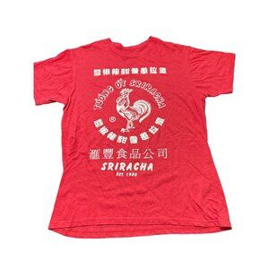 Sriracha Red White Graphic T-Shirt Chicken Sauce Size M Short Sleeves